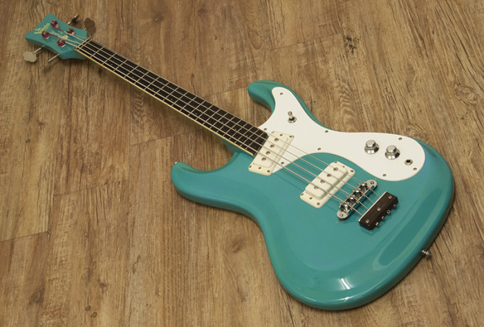 Mosrite Bass(japan)65リィーシュー