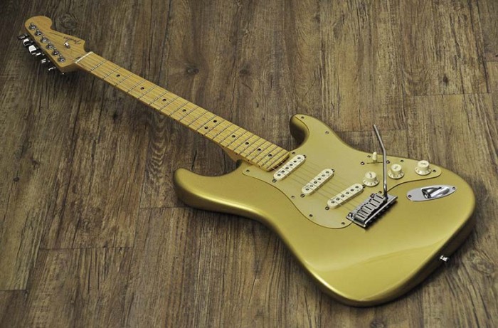 fender USA FSR American Deluxe AZG の画像