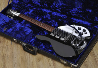 Rickenbacker 320